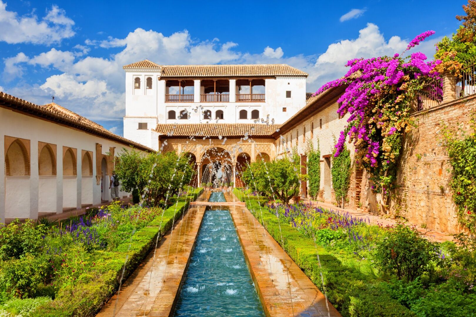 Garten der Alhambra | Credit: iStock.com/JoseIgnacioSoto