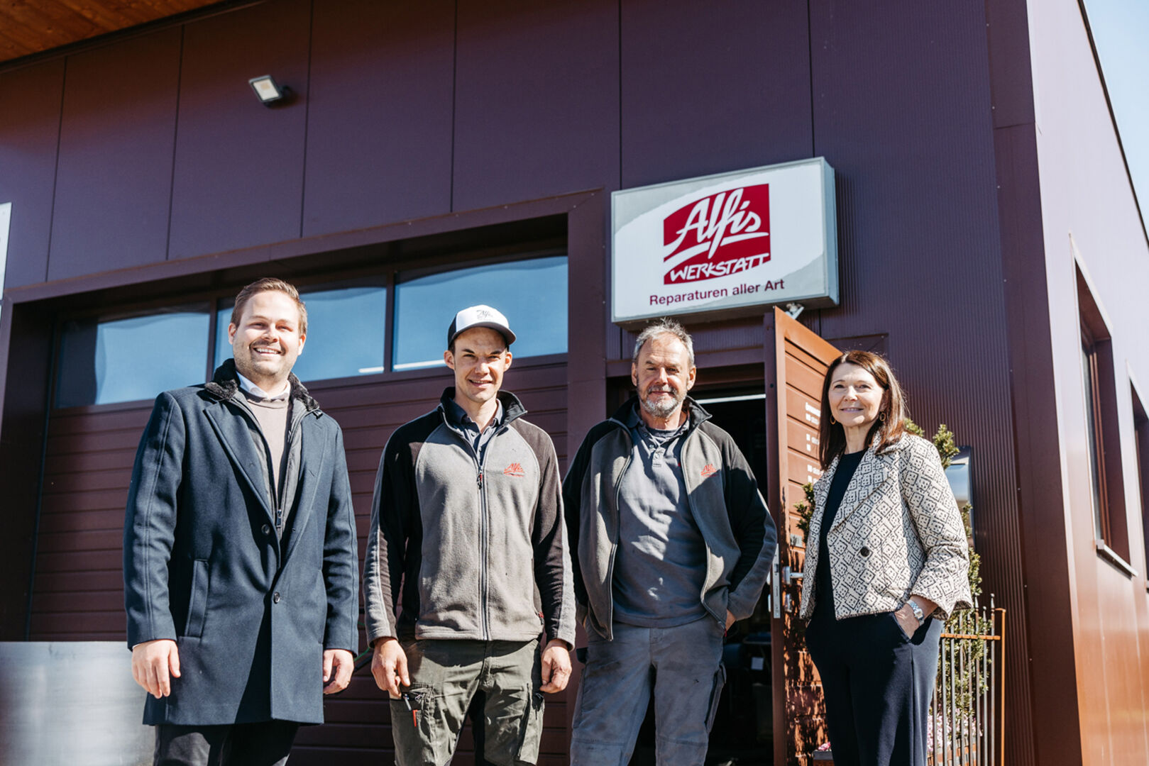 Wayne Humpeler, Dominik Barth, Alfred Barth (Alfis Werkstatt) und Heidi Schuster-Burda