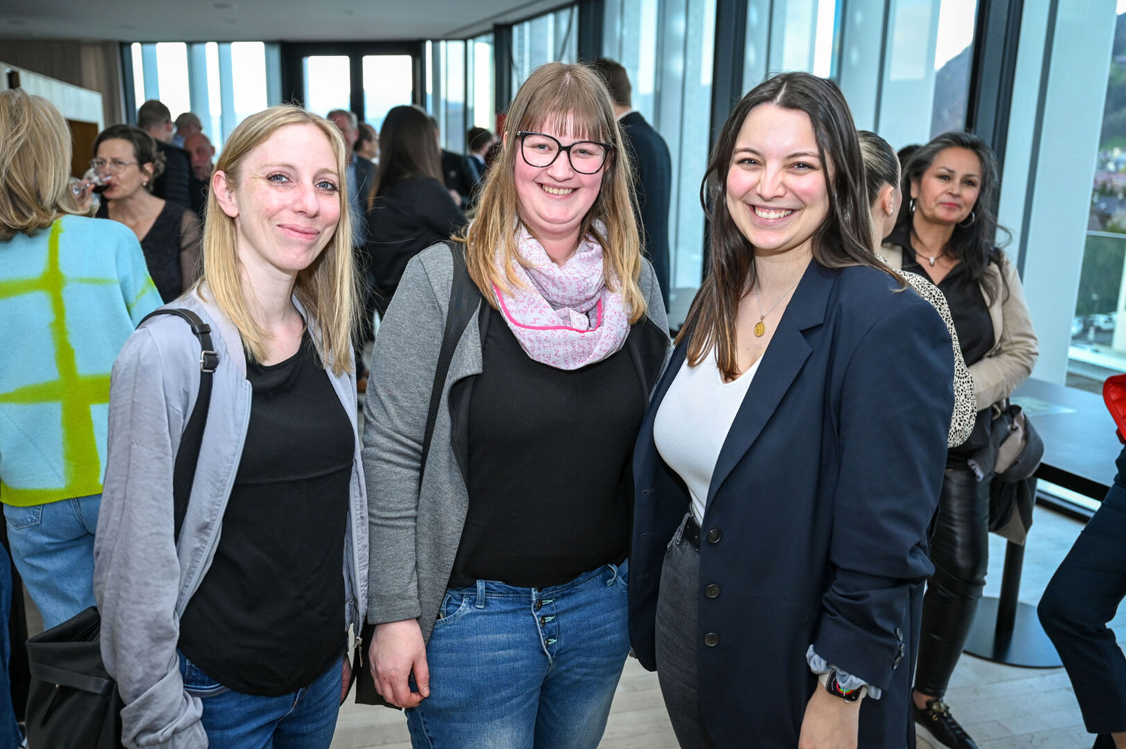 Corina Morscher (Kreativ Lädele), Katharina Fink (Die Blüte) und Marie Mark (VO ÜS) (v. li.)