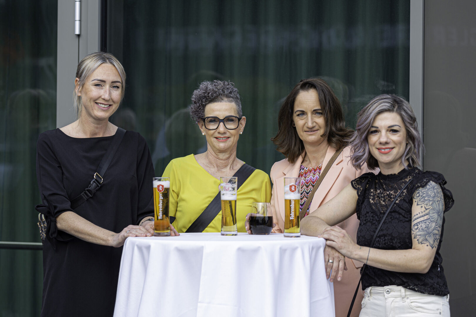 Nußbaumer Fabiene, Denise Reisegger,  Chefin Irene Winsauer und Mary Dreiling (alle Frisör Irene) (v. li.)