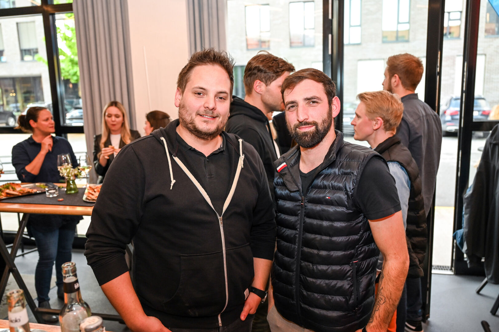 Matthias Ortner und Serdar Kaya (beide EVENT- Manufaktur O.K.) (v. li.)