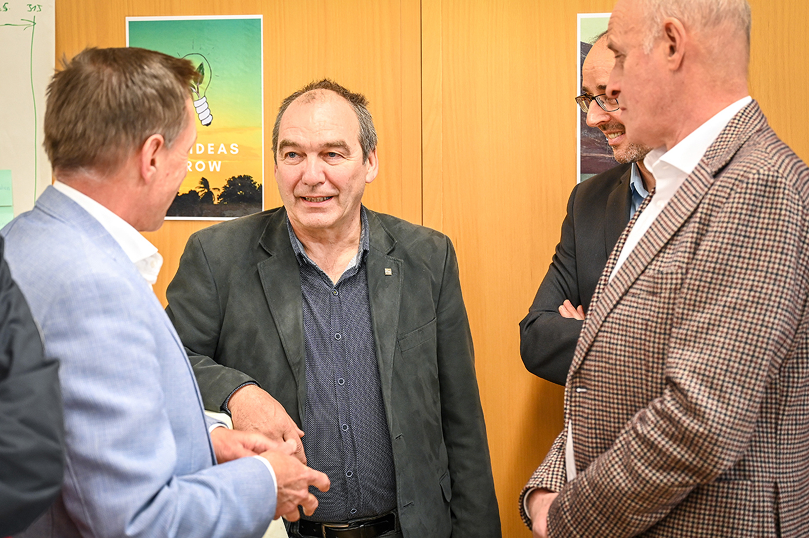 HTL-Dir. Michael Grünwald, Markus Nigsch (Gebrüder Weiss) und Johannes Schwärzler (Bildungsdirektion) (v.li.)