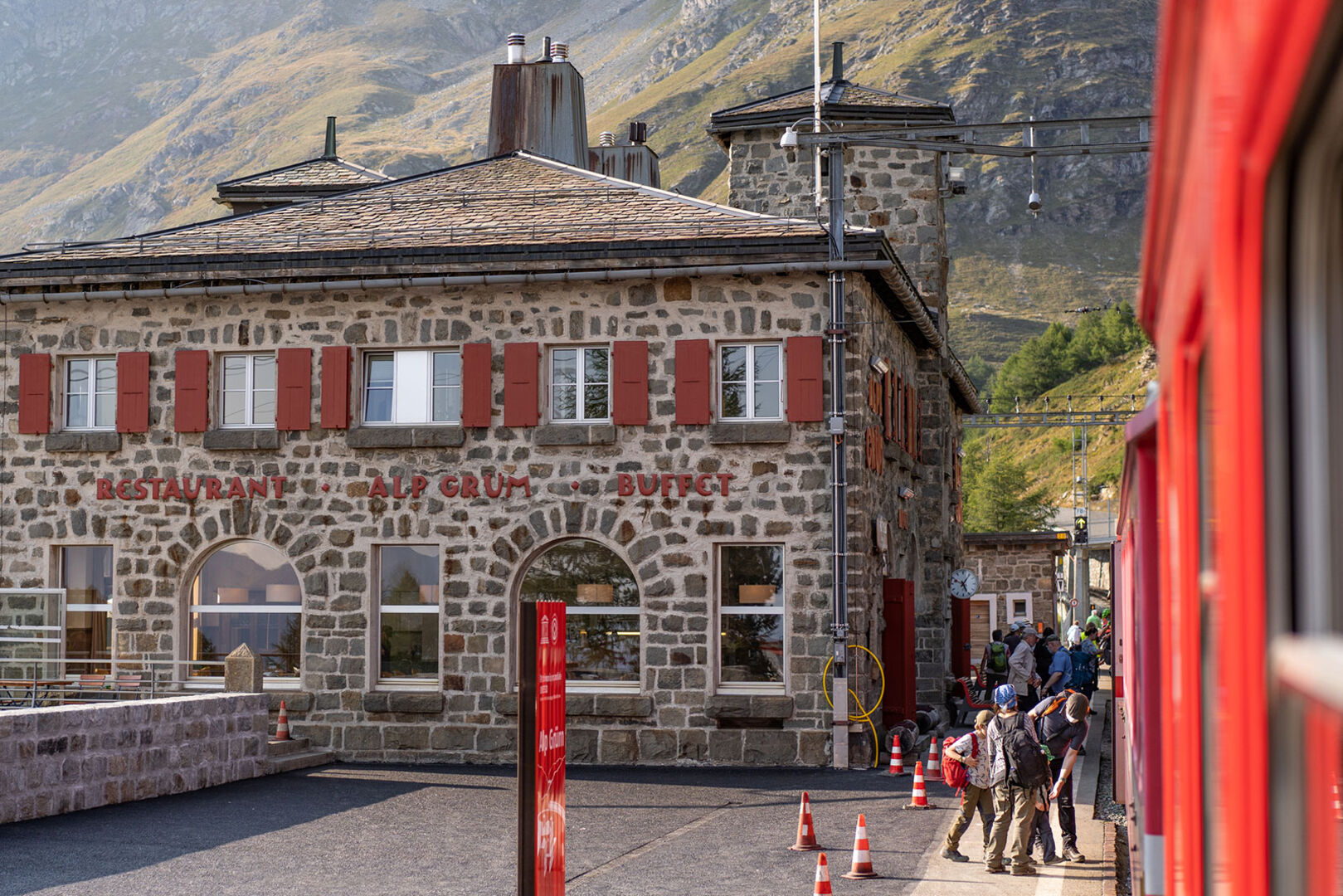 Der Bahnhof Alp Grüm | Credit: iStock.com/Miomedia