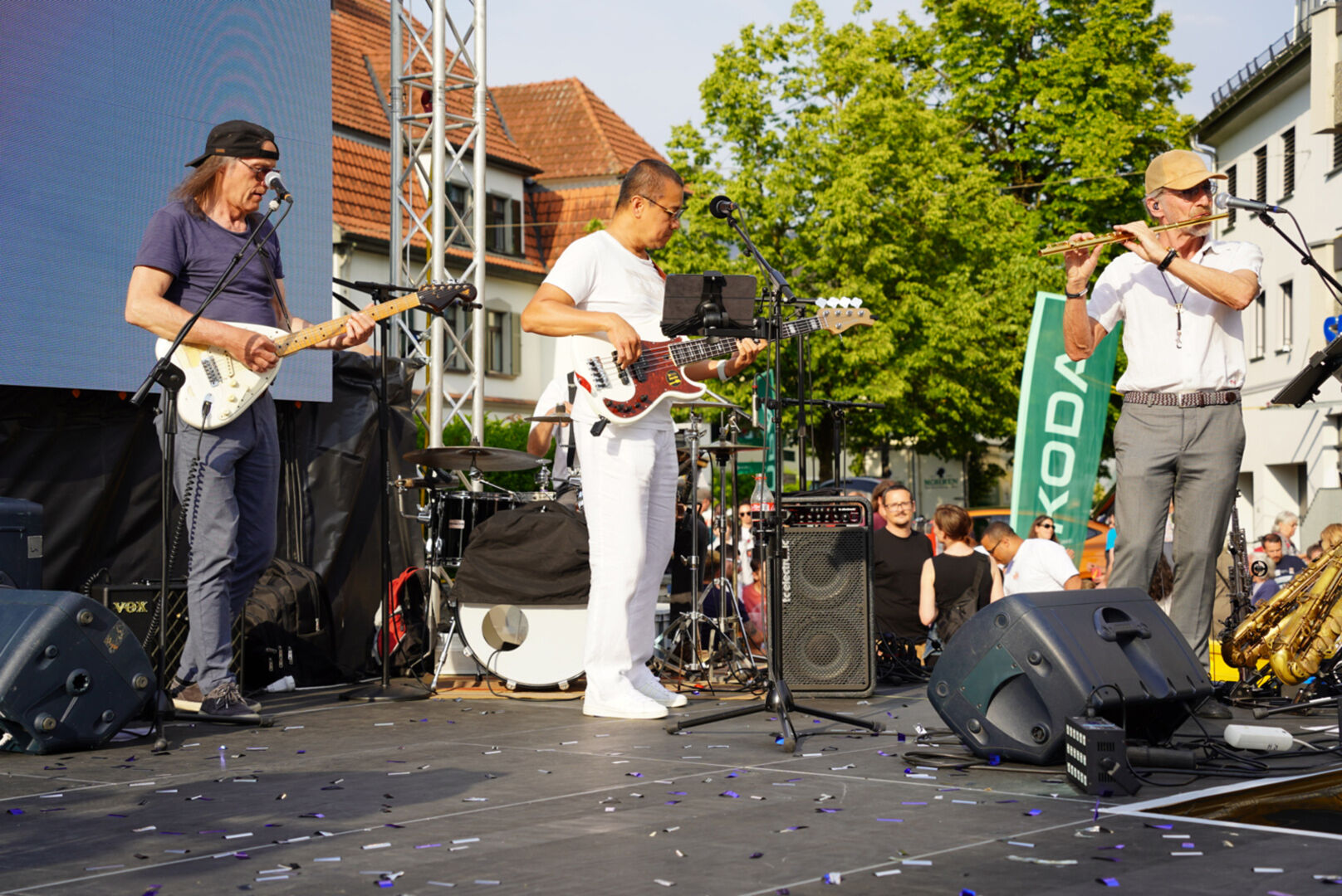 Musikalische Unterhaltung mit Martini del Mar.