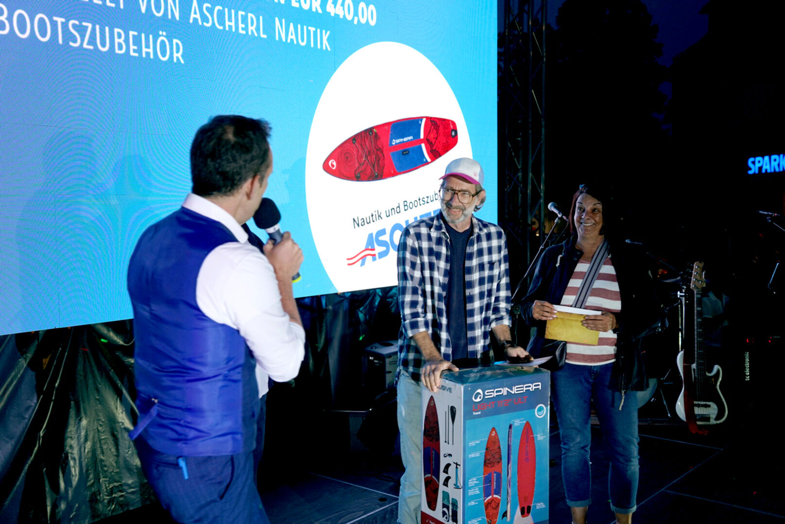 Die glücklichen Tombola-Gewinner.