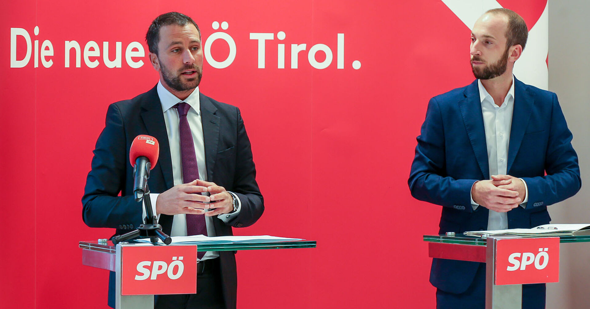 Georg Dornauer und David Egger im Rahmen einer Pressekonferenz