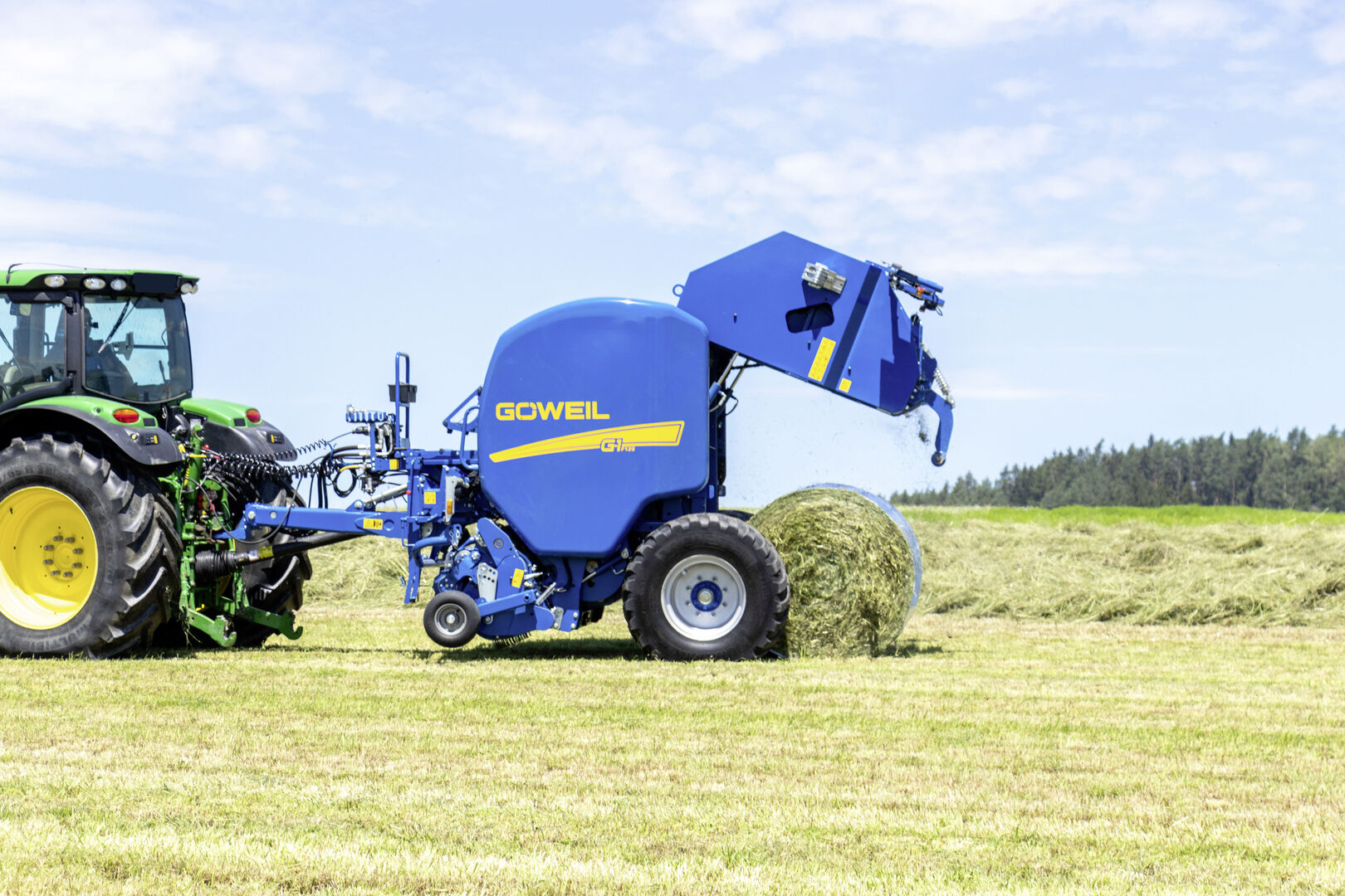 Ballenpressmaschine von Göweil