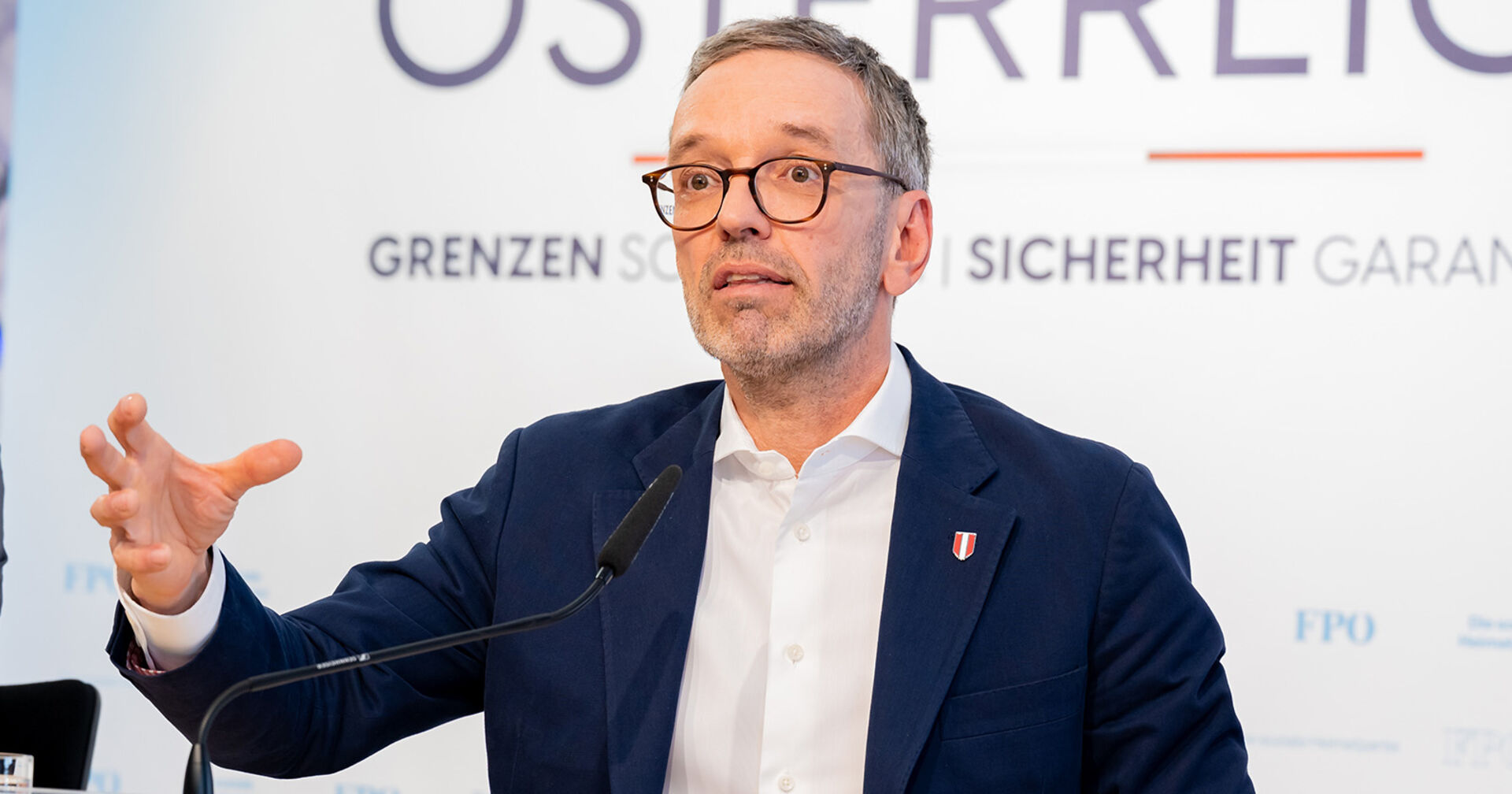 FPÖ-Chef Herbert Kickl im Rahmen einer Pressekonferenz zum Thema illegale Migration