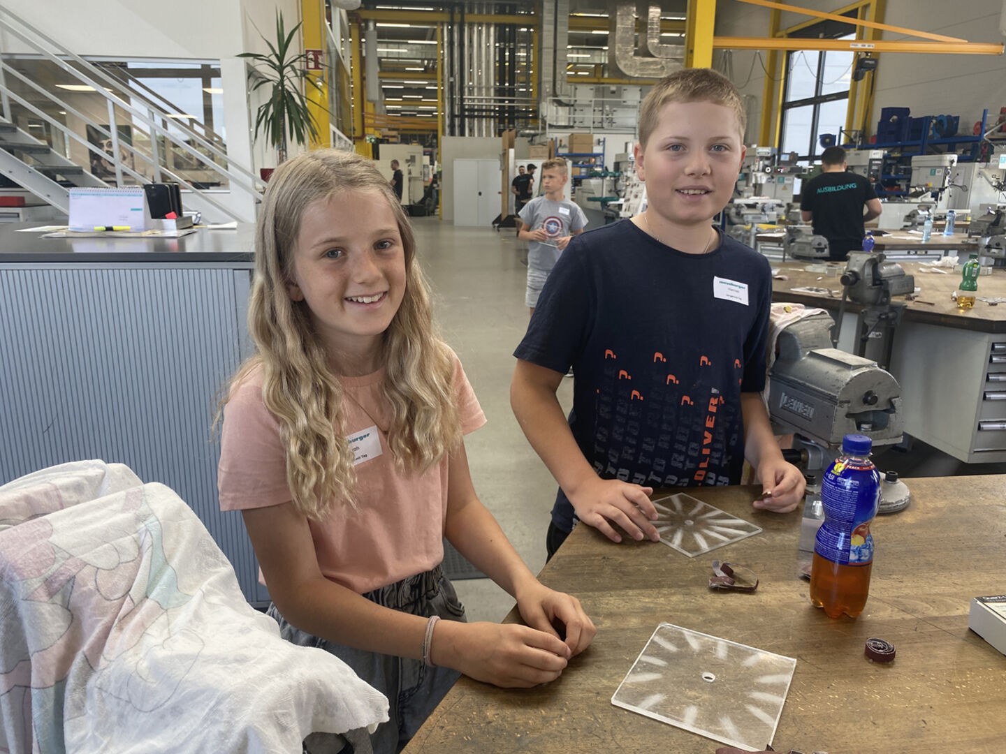 Sarah &amp; Hannes bei Fa. Meusburger