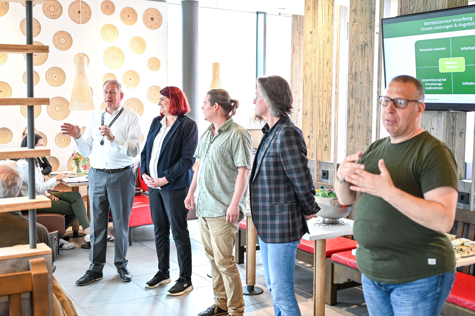 Loek Verluis präsentierte unter anderem auch die gute und erfolgreiche Kooperation mit dem Sprachausbilder EF.