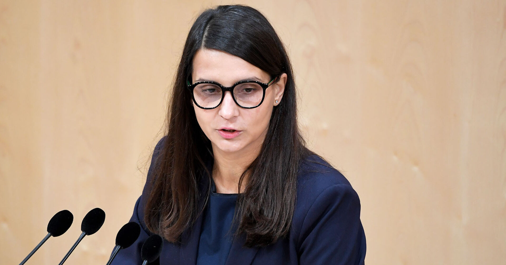 Grünen-Abgeordnete Meri Disoski im Rahmen einer Sitzung des Nationalrates im Parlamentsausweichquartier in der Hofburg