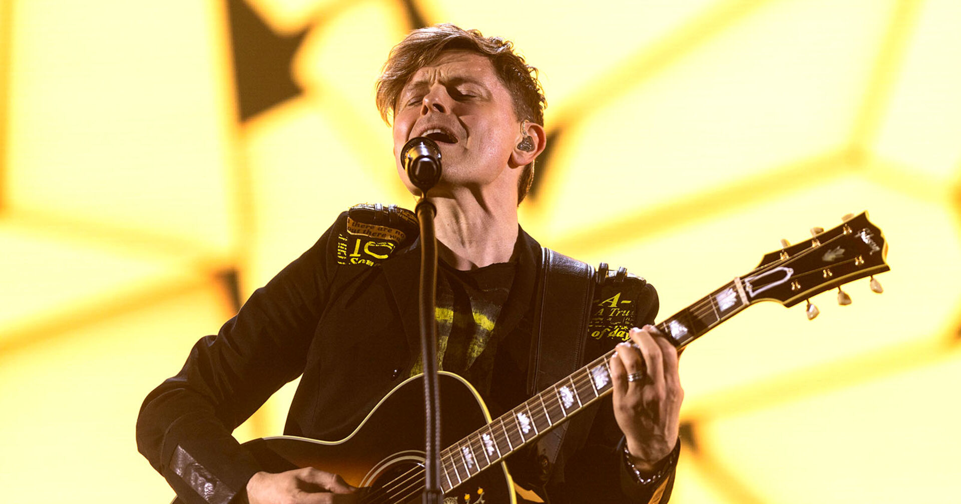 Michael Patrick Kelly live bei einem Konzert seiner &quot;B.O.A.T.S.&quot;-Tour in der Messehalle Erfurt 2023.