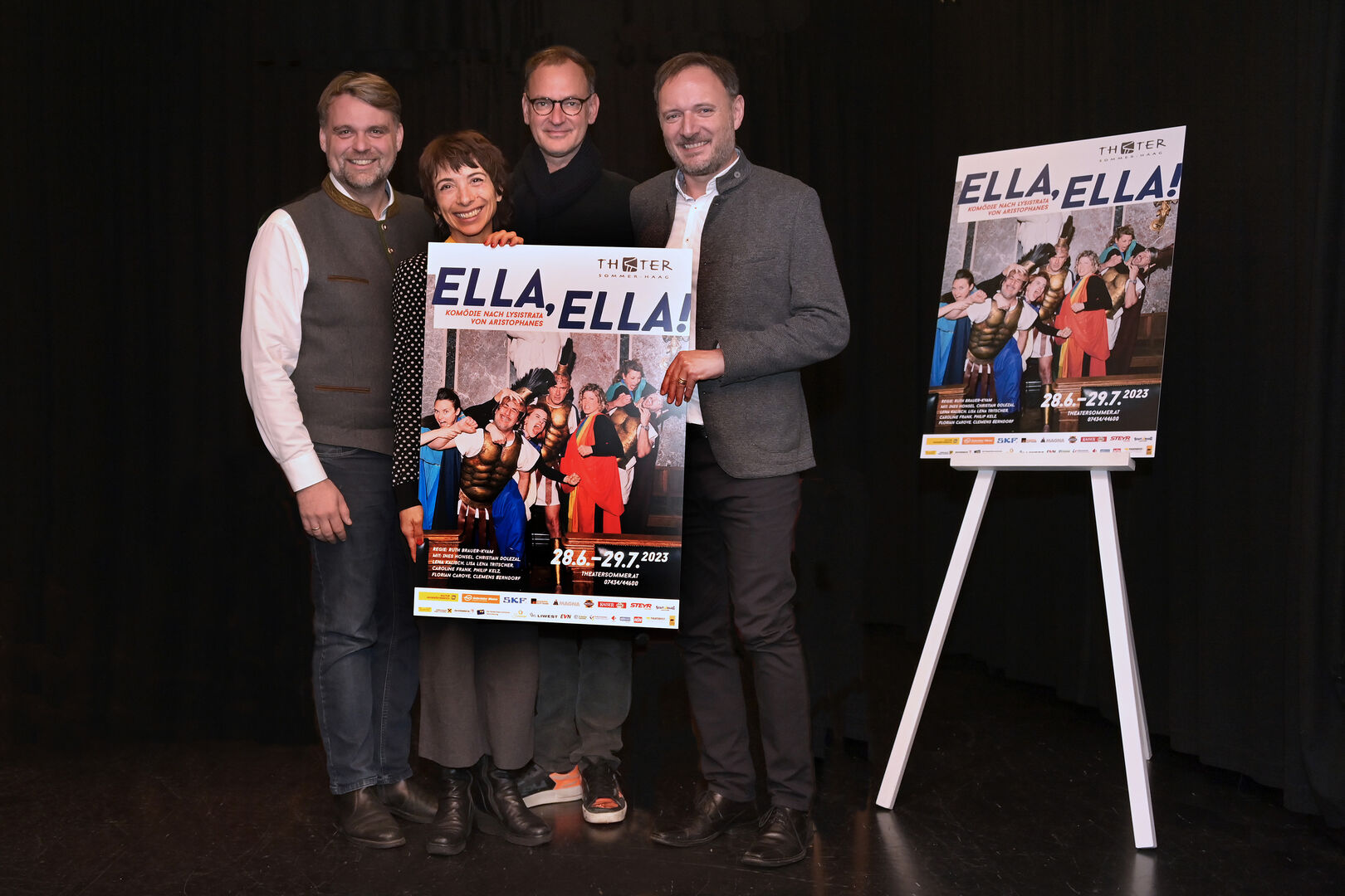 V. li.: Haager Bürgermeister Lukas Michlmayr, Regisseurin Ruth Brauer-Kvam, Haag-Intendant Christian Dolezal und HaagKultur-Geschäftsführer Gerhard Stubauer.