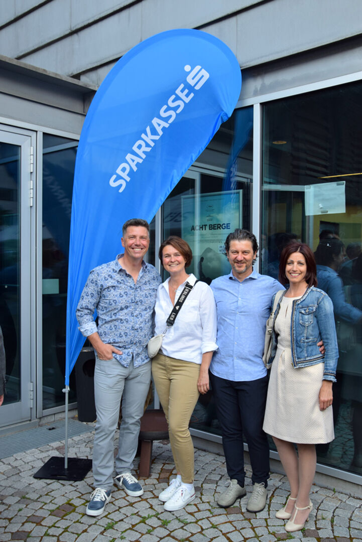 Michael und Carmen Mesa (Uniqua  Generalagentur) und Birgit und Patrick Ogris (Jäger Bau) (v. li.)