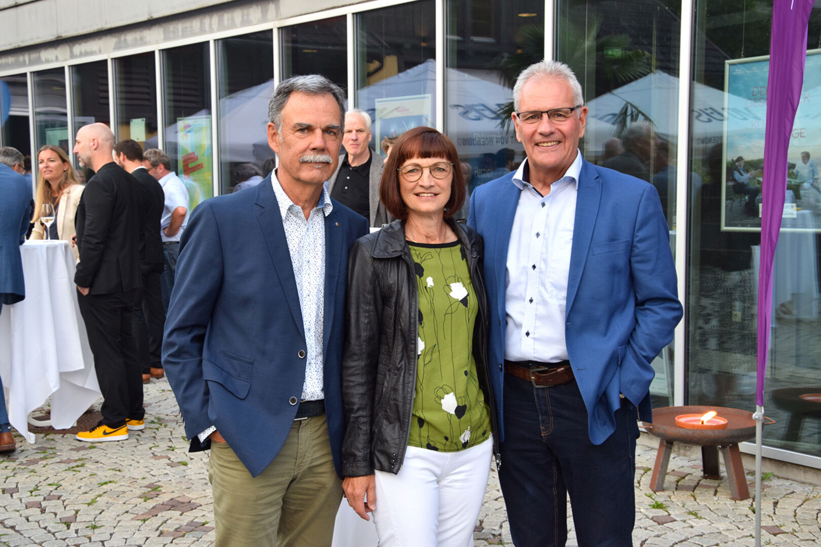 Michael und Doris Wolf (Veits &amp; Wolf  Versicherungsmakler) und Alt-Bundesrat Edgar Mayer (v. li.)