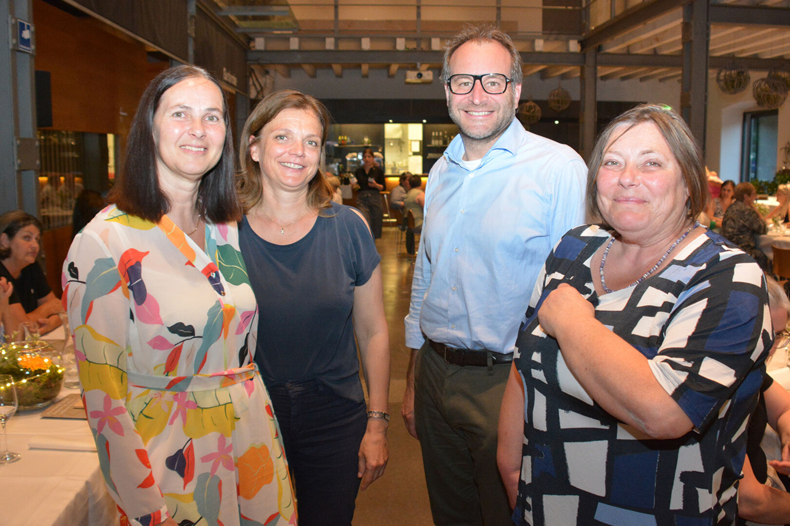 Monika Bickel, Bettina Fenkart, Stadtrat Alexander Juen und Birgit Konzet (v. li.)
