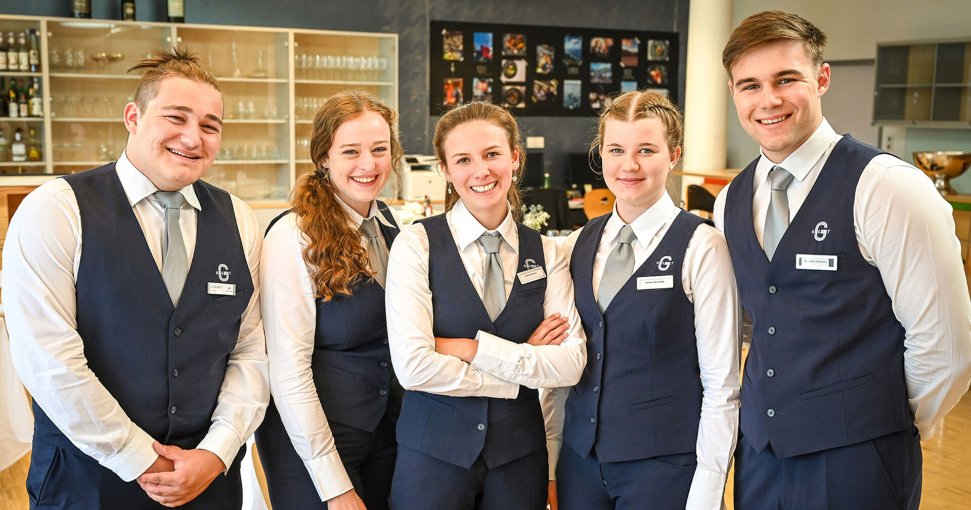 Service-Schüler:innen Laurin Rabensteiner, Victoria Feurstein, Verena Albrecht, Stefanie Berchtold und Benedikt Reichart (v. li.)