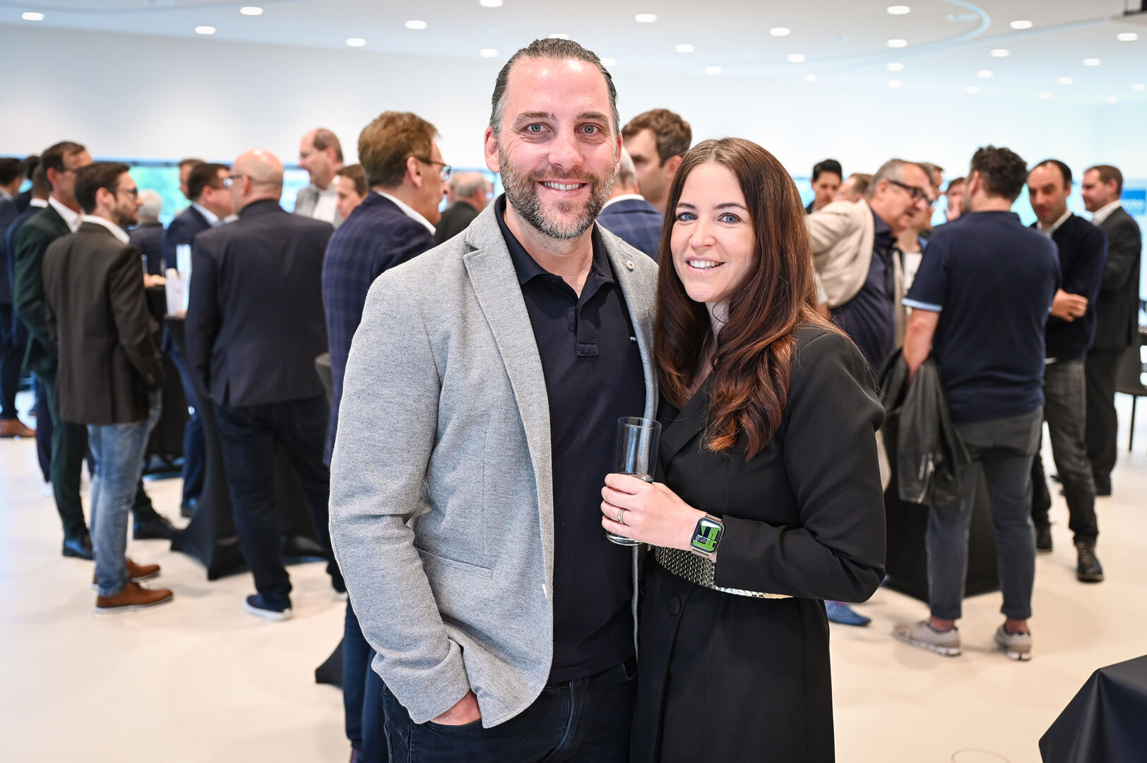 Matthias Schweighofer (Fussenegger Wohnbau) und Veronika Schrattenthaler (i+R Gruppe)