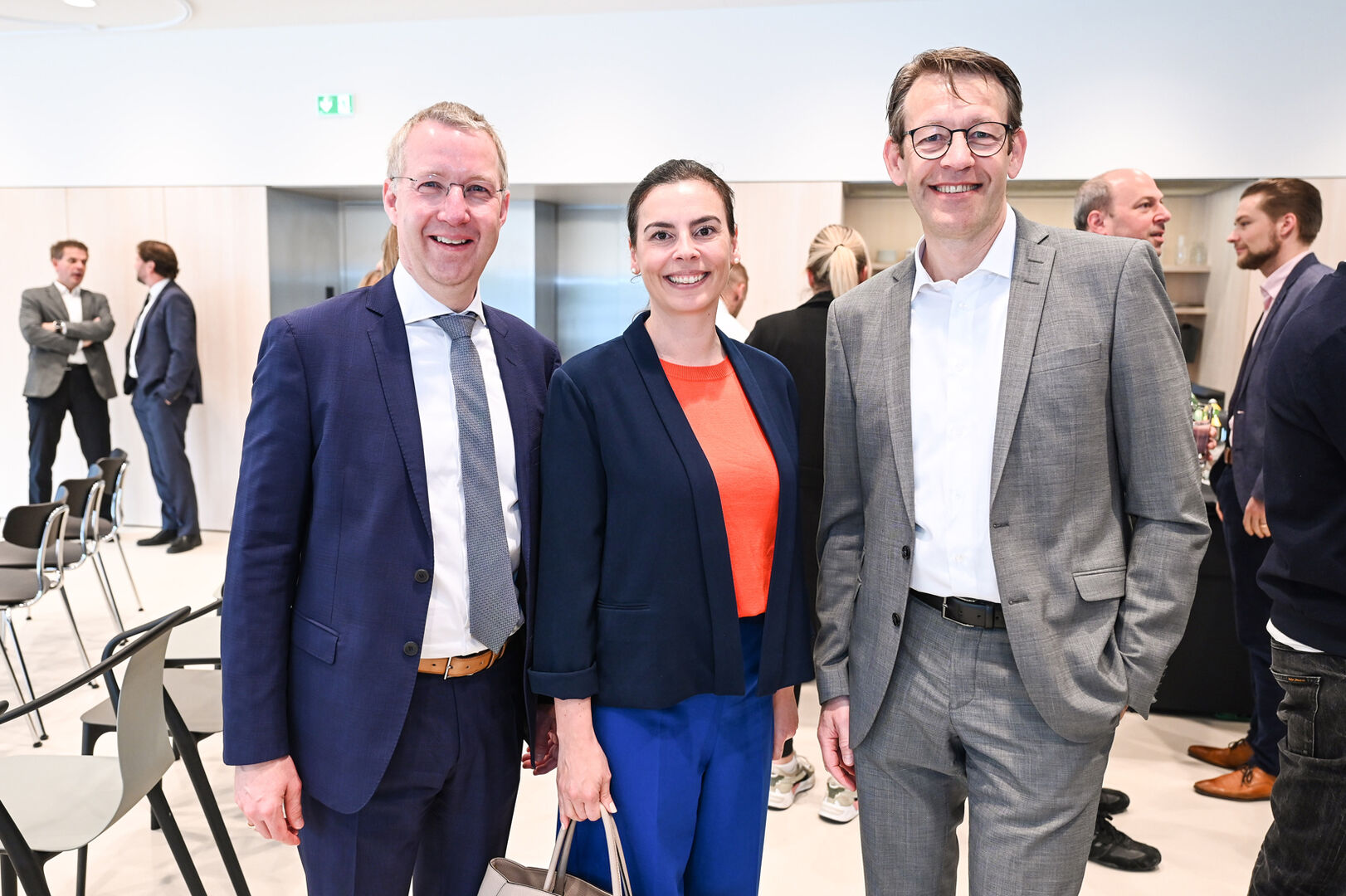 Stephan Sausgruber und Marketing- leiterin Sabine Nigsch (beide Hypo Vorarlberg) und Manfred Bauer (Tschabrun) (v. li.)