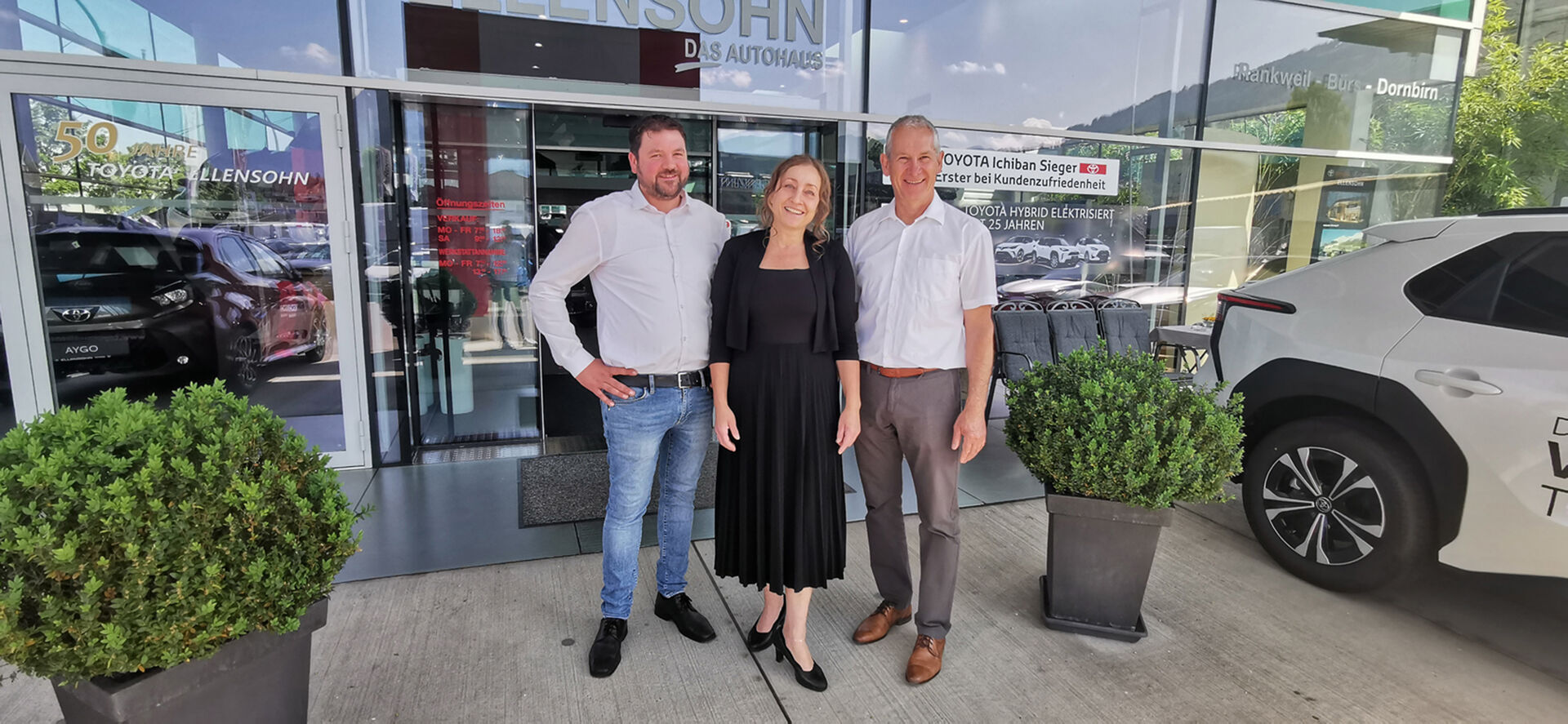 Autohaus Ellensohn-Geschäftsführerin Layla Ellensohn mit Werkstattleiter Richard Taferner (li.) und Markus Schedler