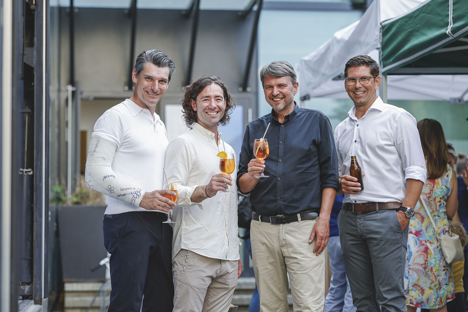 Architekt Jürgen Krämer, Dr. Martin von  Sontagh, Bürgermeister Kurt Fischer und Bernd Immler (Profimed)