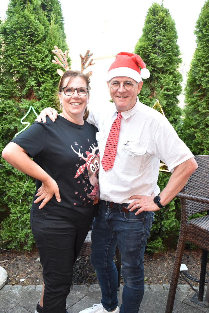 Sybille Macheiner (Freundin des Hauses und Stammgast) und Arno Riedmann (Weekend Magazin)