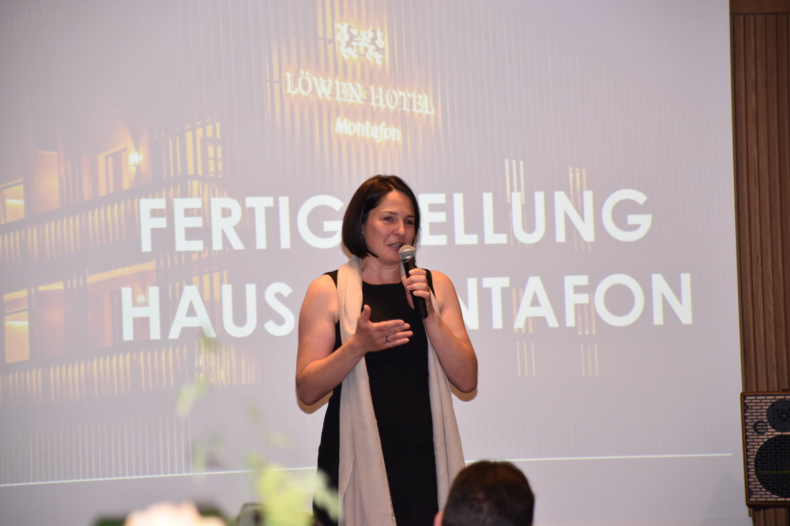 Landtagsvizepräsidentin Monika Vonier – die im „alten“ Löwen Hotel ihre Hochzeit feierte – lobte die hervorragende Umsetzung des Neubaus.