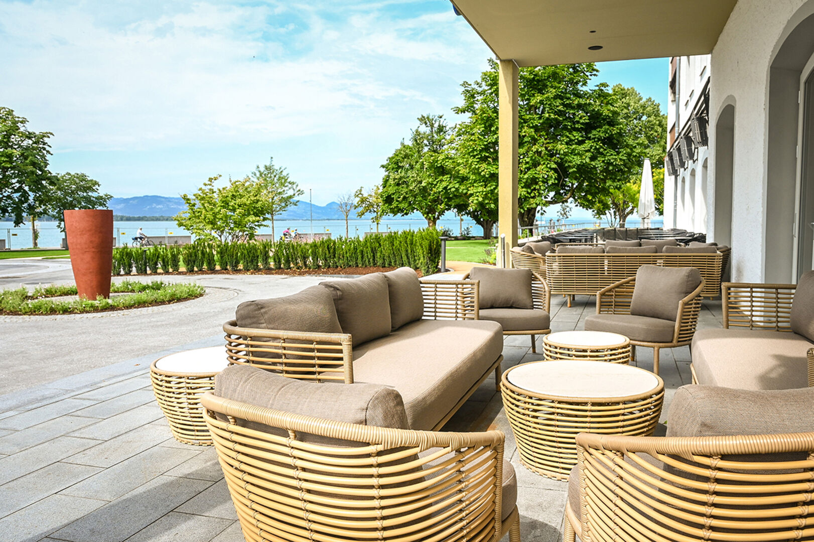 Die neu gestaltete Gartenanlage am Kaiserstrand hat nun auch einen Verkaufspavillon, bei dem es preiswerte Snacks und Getränke gibt.