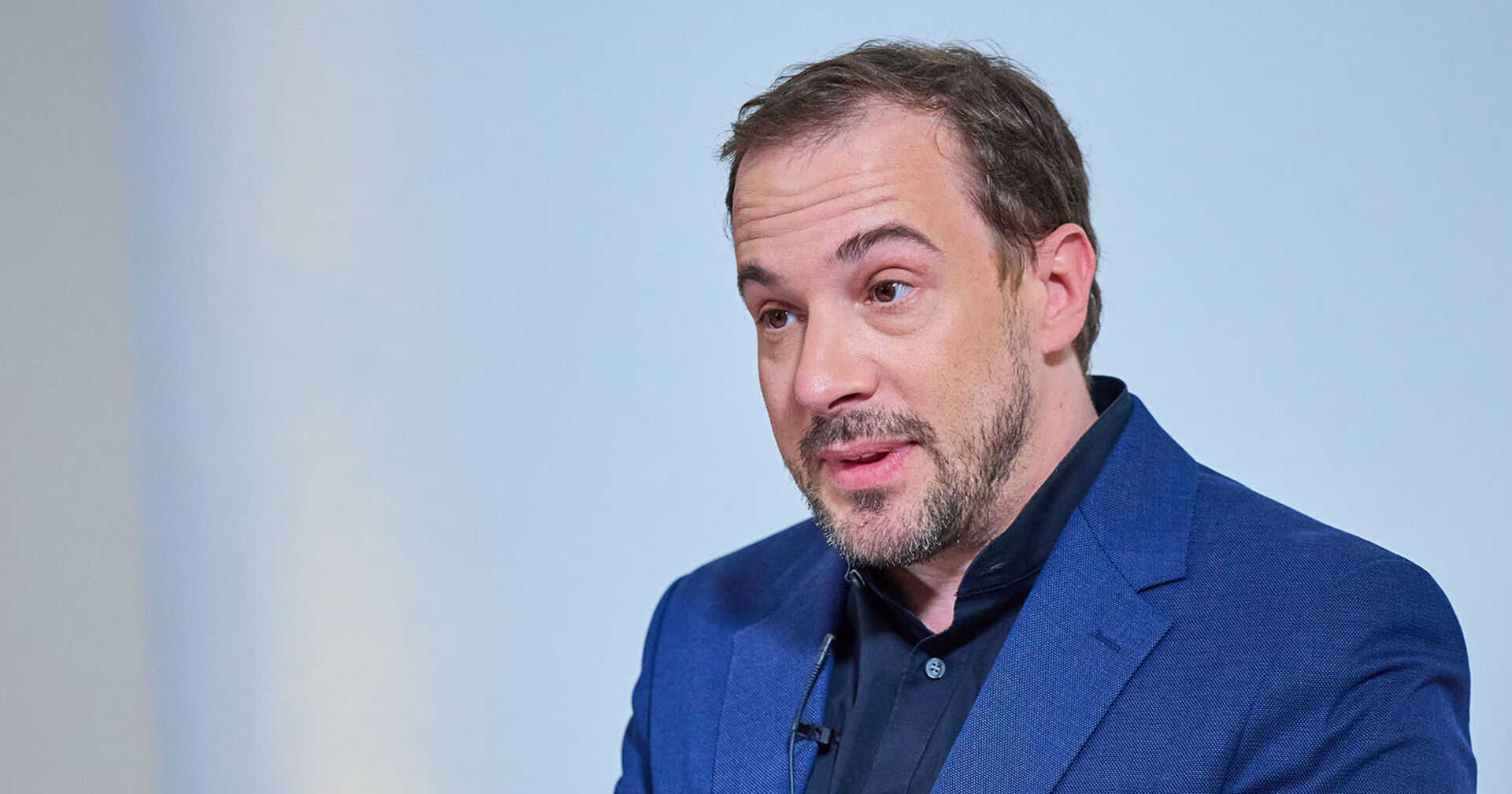 Florian Teichtmeister im Rahmen einer Buchpräsentation in der Nationalbibliothek Wien