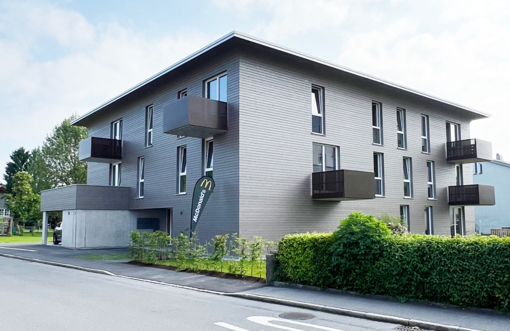 Das neue Wohnhaus für McDonald’s Mitarbeiter:innen in der Lustenauer Holzstraße “Mäcci Home”.