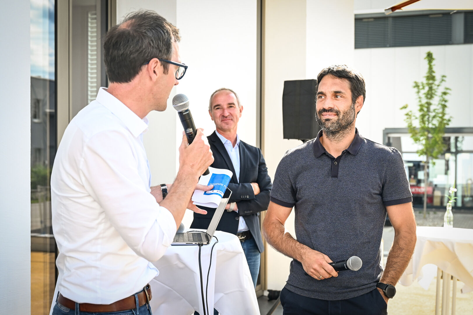 Nikolaus Ess (GF PRISMA Vorarlberg) und GF Marko Türtscher von BASISwest GmbH