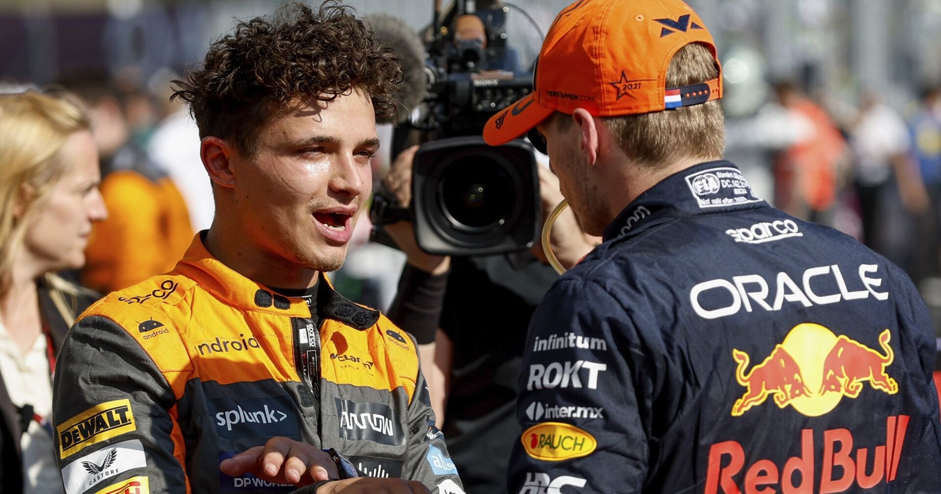 Verstappen gratuliert Norris zum zweiten Platz.