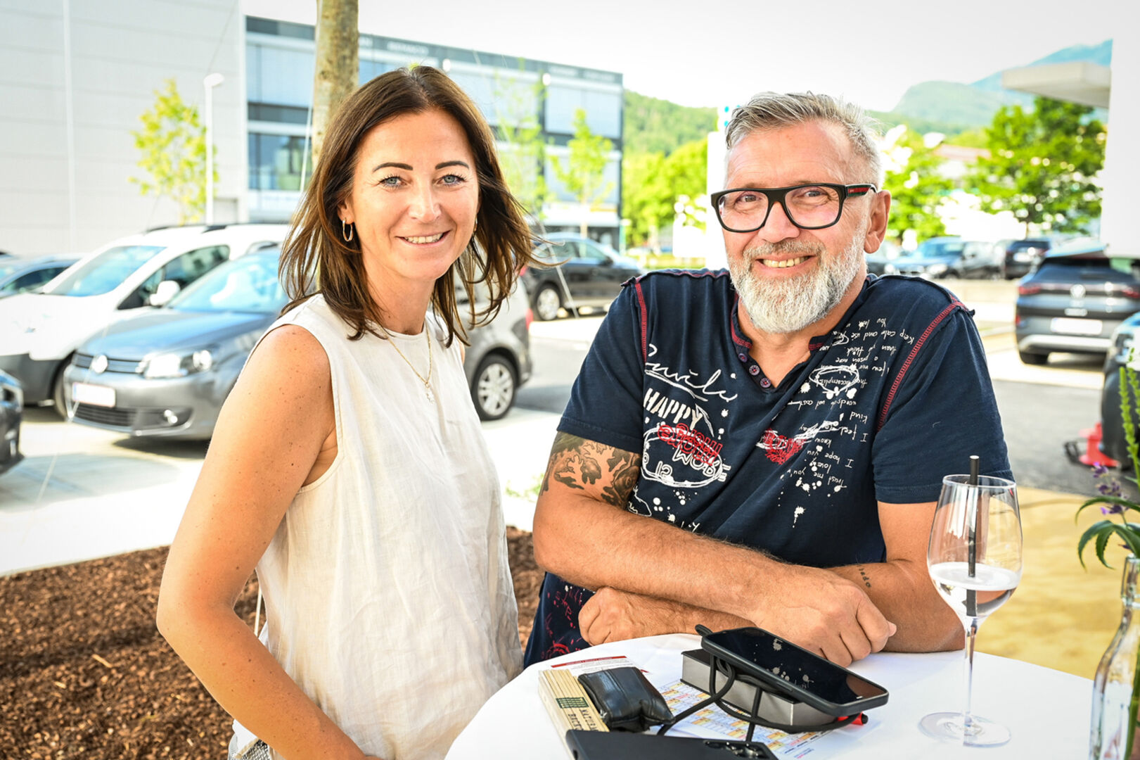 Von Kplus Bau: Karolina Naguszewska und GF Herbert Lechleitner (Glastechnik)