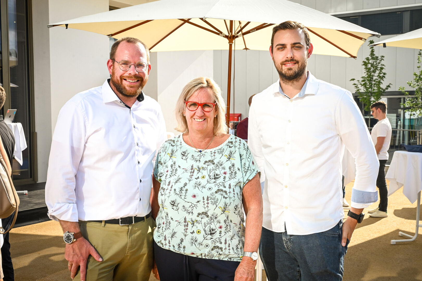 Projektentwickler Maik Hübner (Prisma), GF Martina Gasser (IFS) und Standortmanager Christoph Drexel (PRISMA)