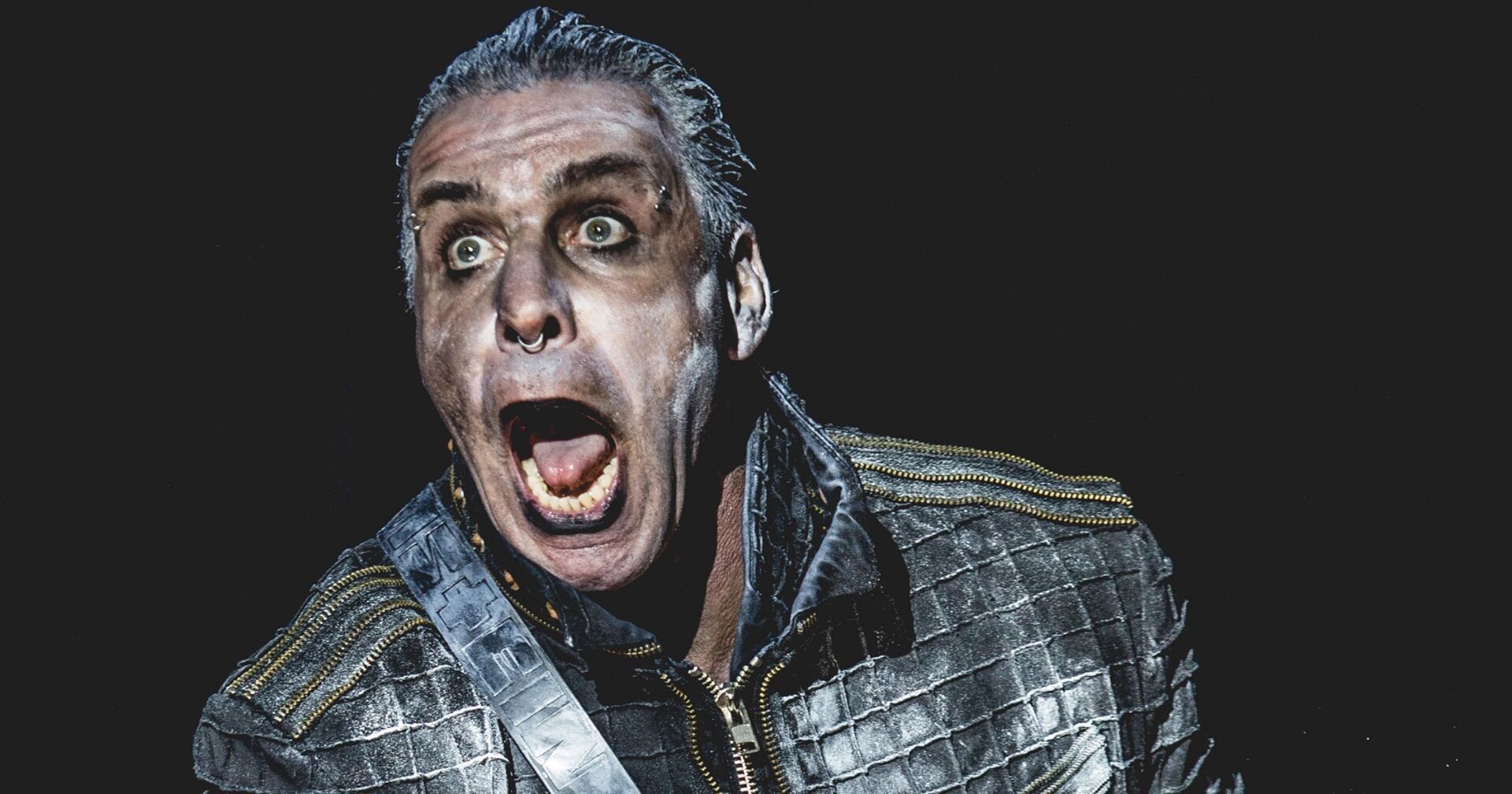 Rammstein-Frontsänger Till Lindemann bei einem Auftritt