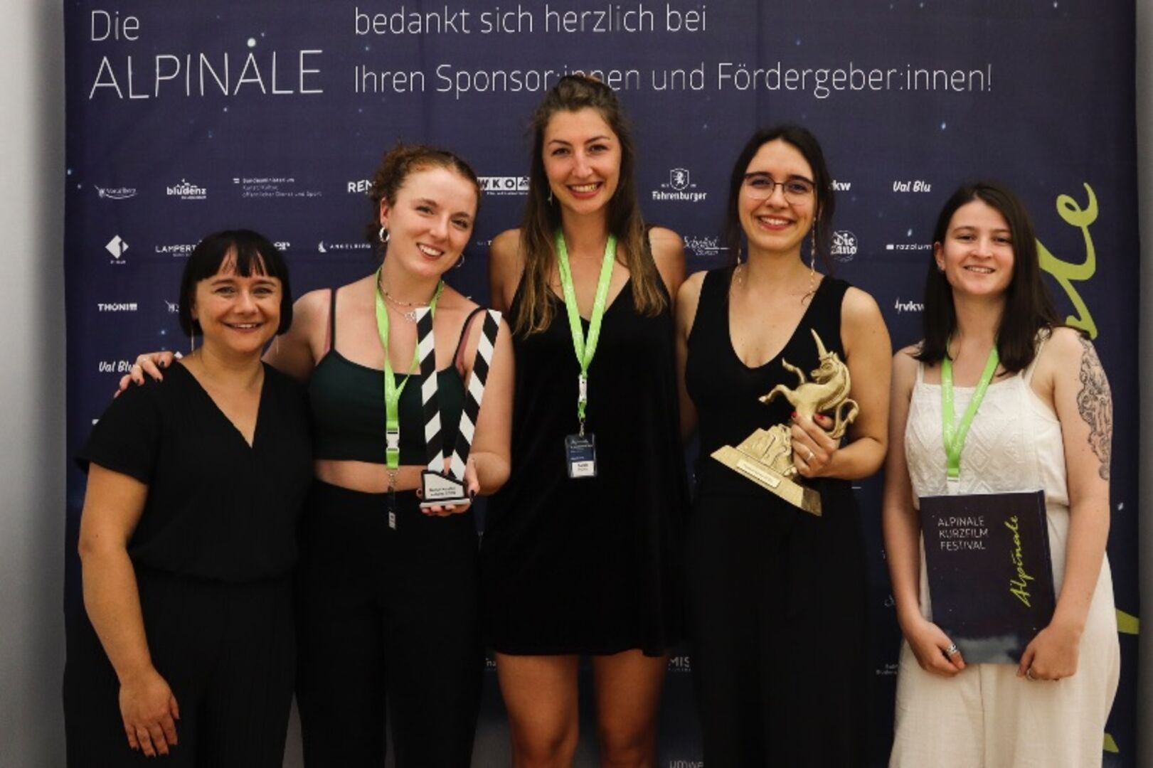 Manuela Mylonas (ALPINALE), Julie Stempelowa und Sophie Mathis („Nelly´s Story“), Julia Mirjam Cantuária („Ein Mord frei“) und Lara Celeste Smith („The Hound“) nahmen die Preise persönlich entgegen.