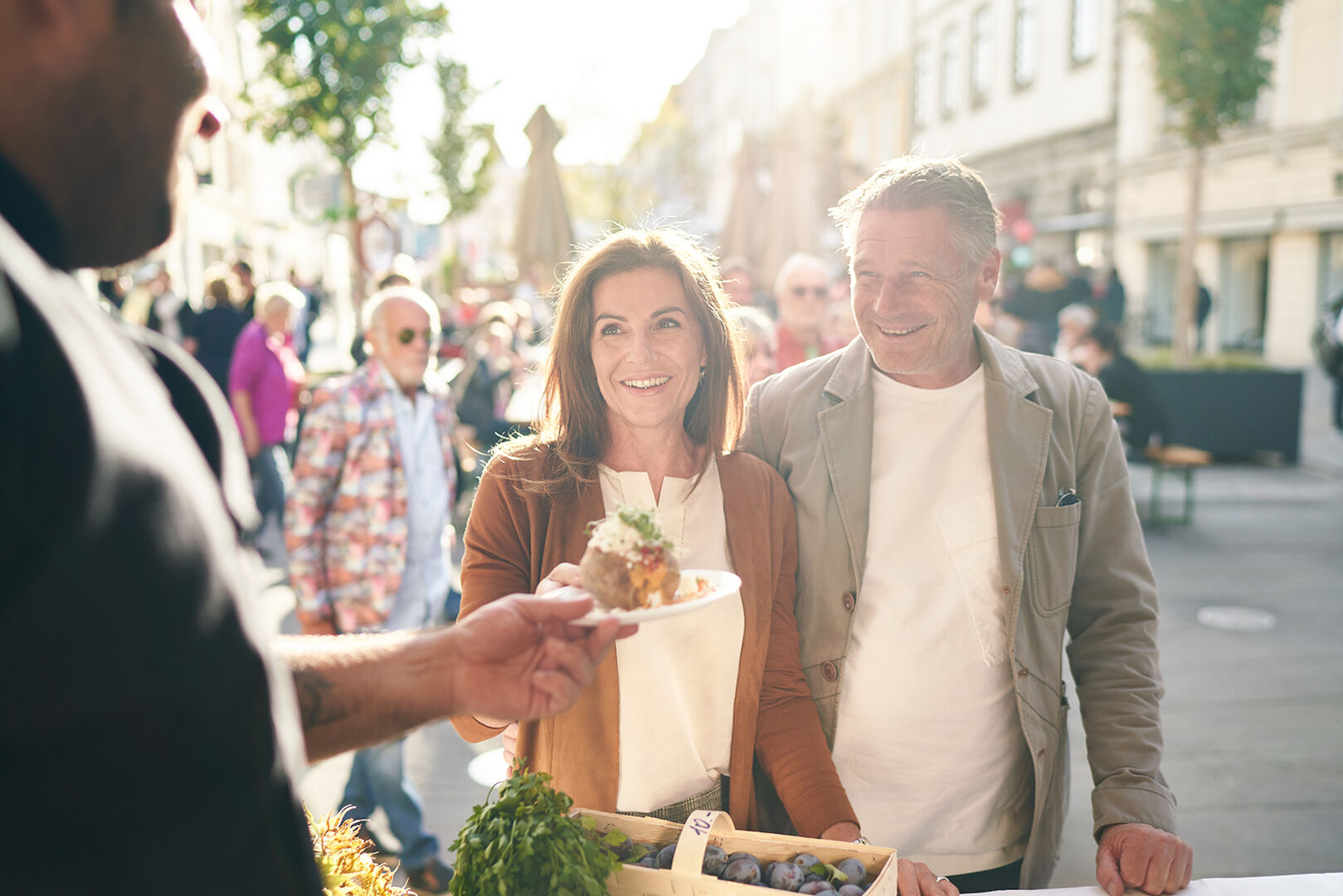 Mann und Frau bei den Voi Guad Genusstagen | Credit: Tourismusverband Region Wels
