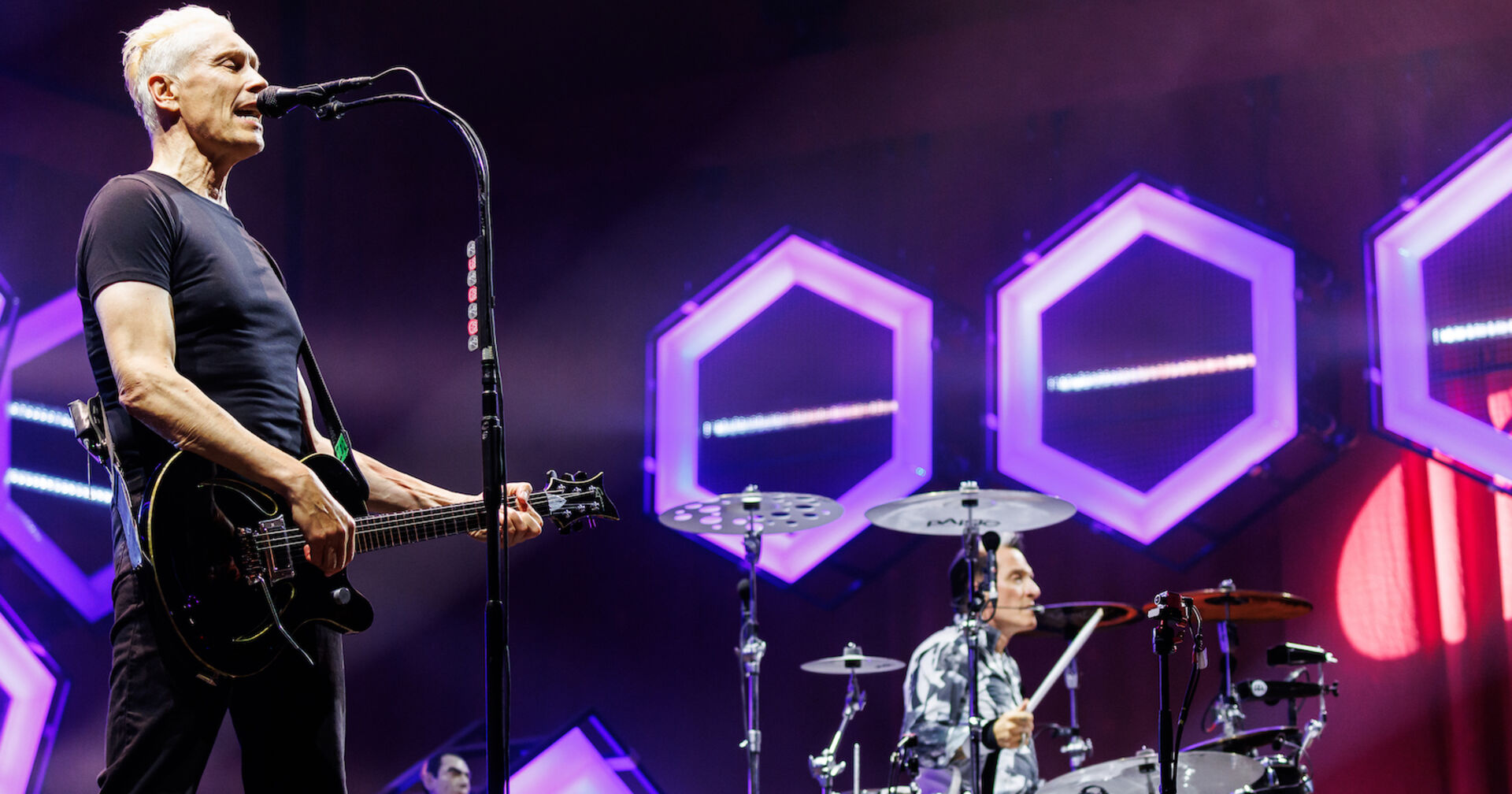 Zwei Musiker der Band &quot;Die Ärzte&quot; auf der Bühne | Credit:  FLORIAN WIESER / APA / picturedesk.com