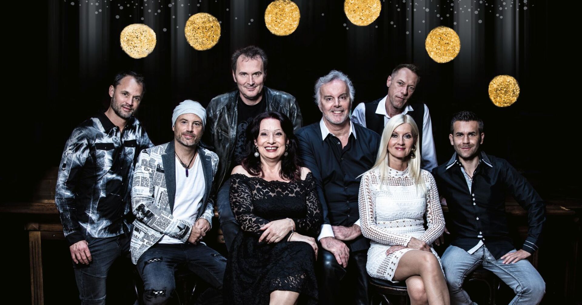 Alle Bandmitglieder der SEER