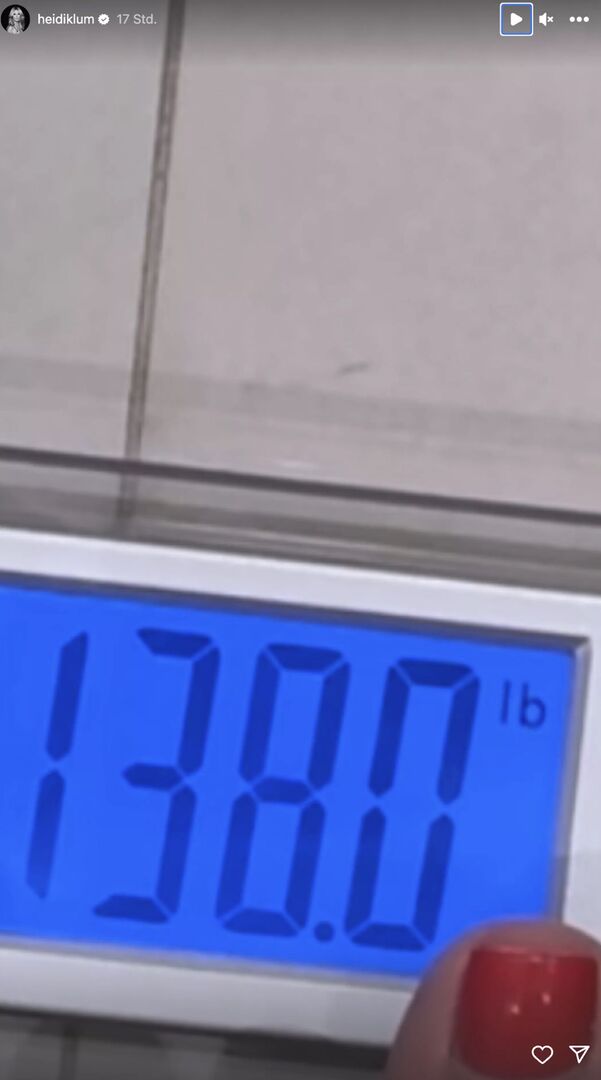 Ansicht der Waage: 138 Pfund.