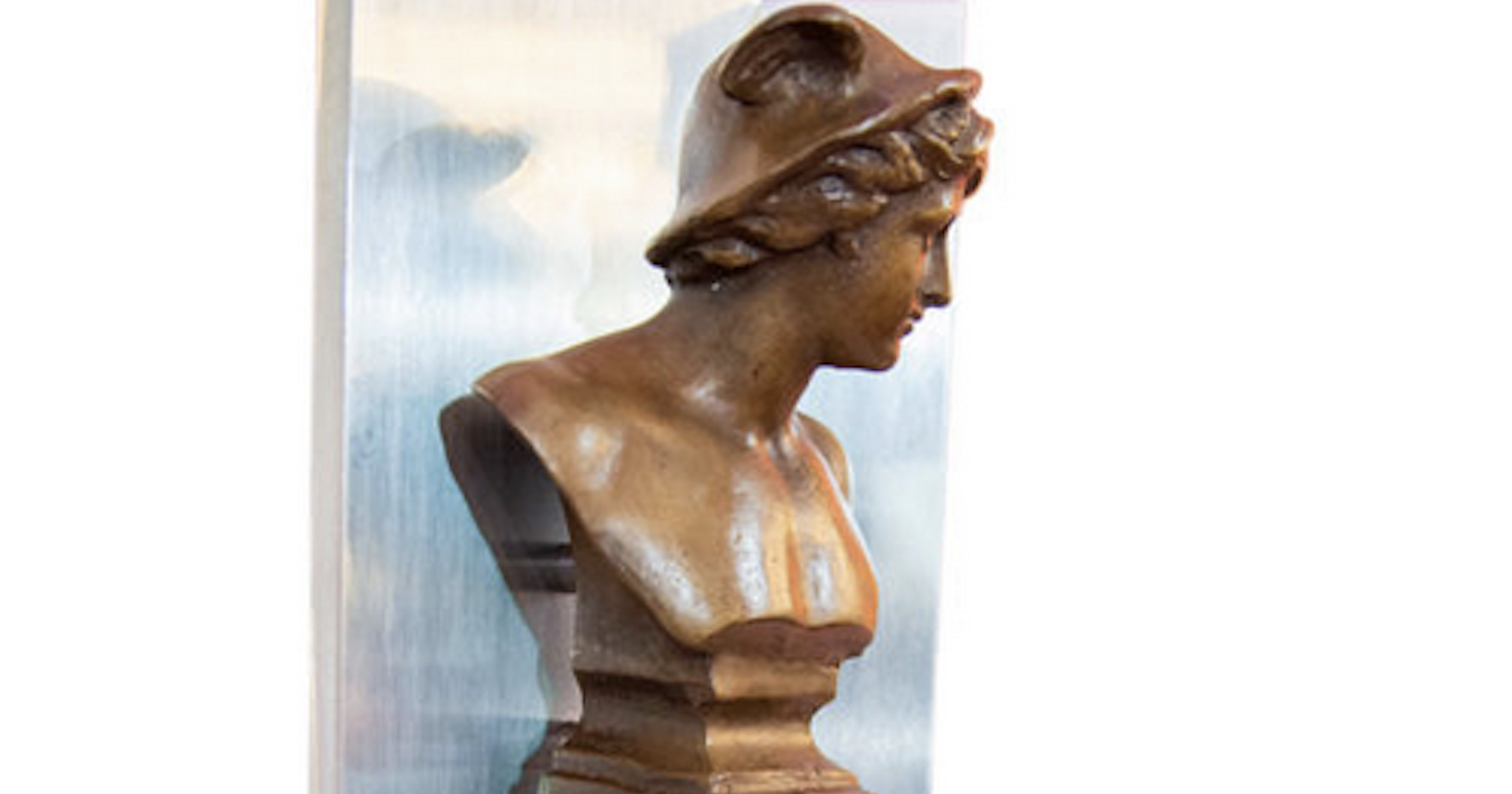 Braune Hermesbüste als Symbol für den Hermes Wirtschaftspreis | Credit: Hermes Wirtschaftsforum