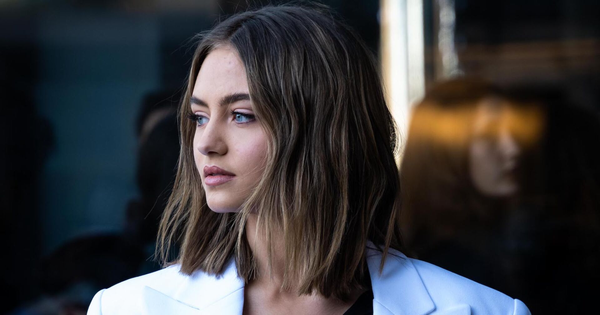 Leni Klum im Halbprofil bei einem Event.