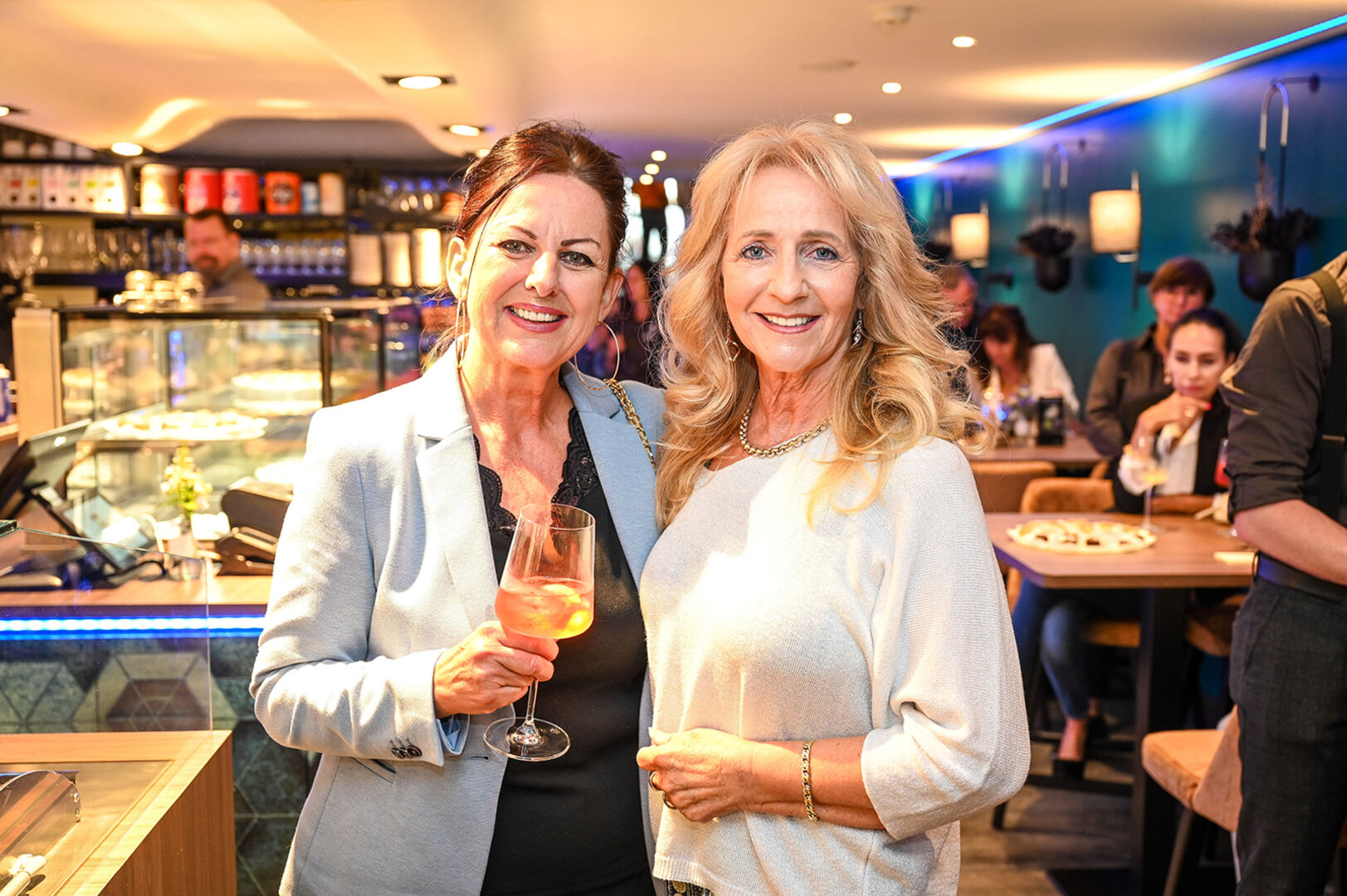 Knödel &amp; Teigtaschenlieferantin Irmgard Ender (Gaumenfeines) &amp; Silvia Pflegerl