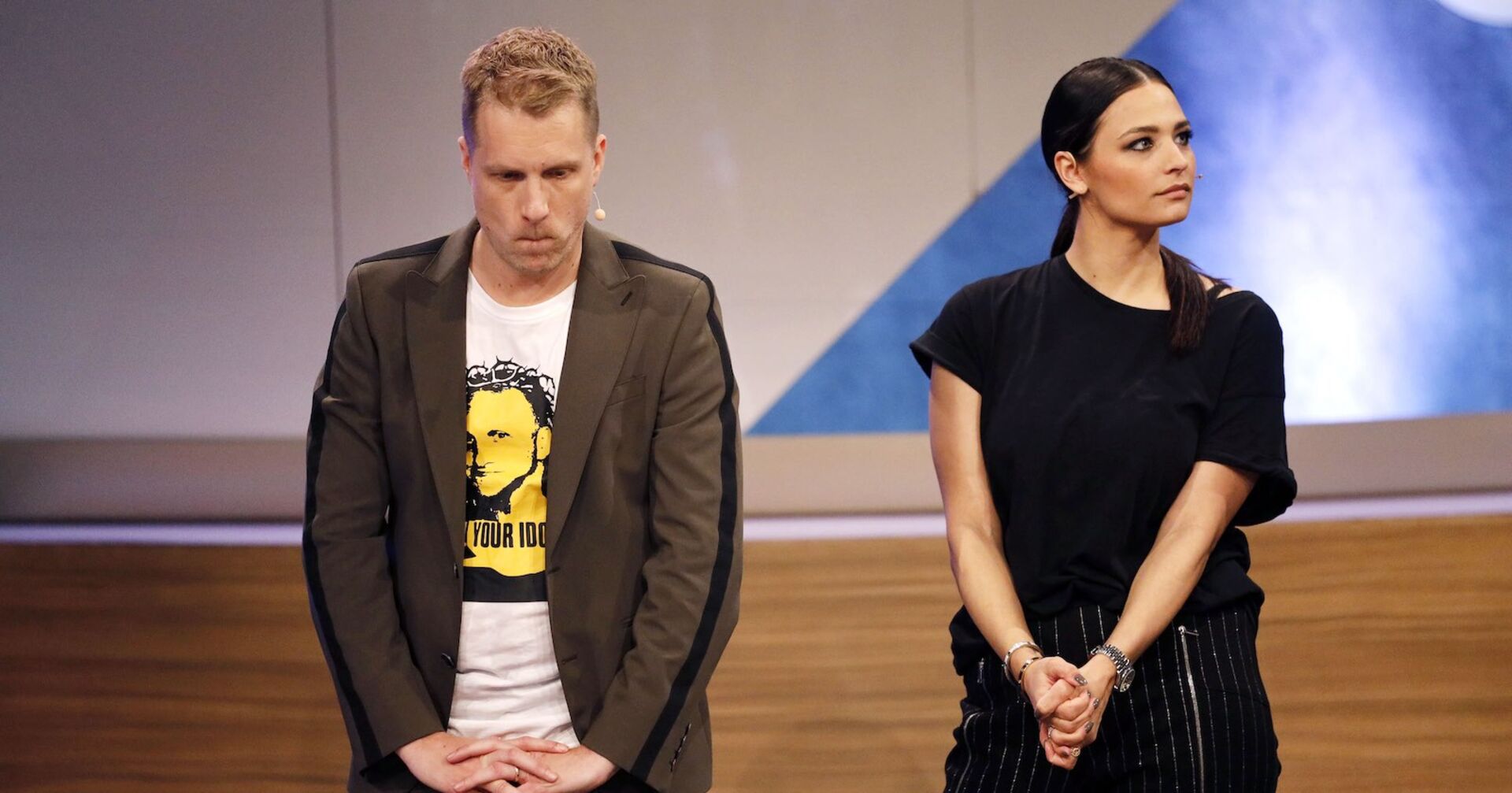 Mit schlecht gelaunter Miene: Oliver und Amira Pocher.