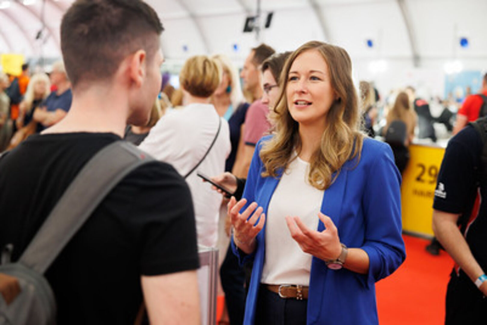 Staatssekretärin Claudia Plakolm