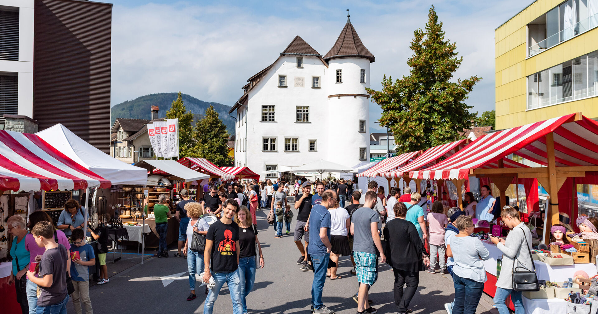 Besuchen Sie den Junker-Jonas Markt, treffen Sie Freunde und verbringen Sie einen einzigartigen Tag in Götzis.