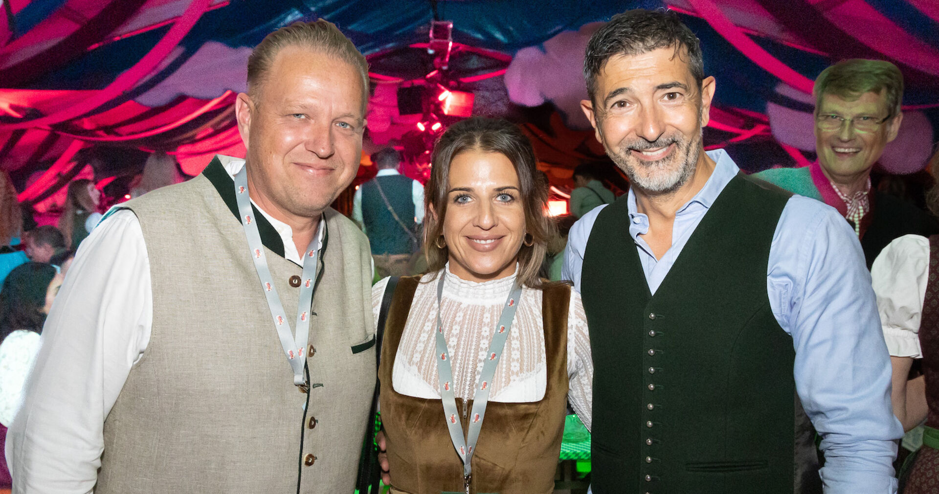 Gruppenbild im Festzelt