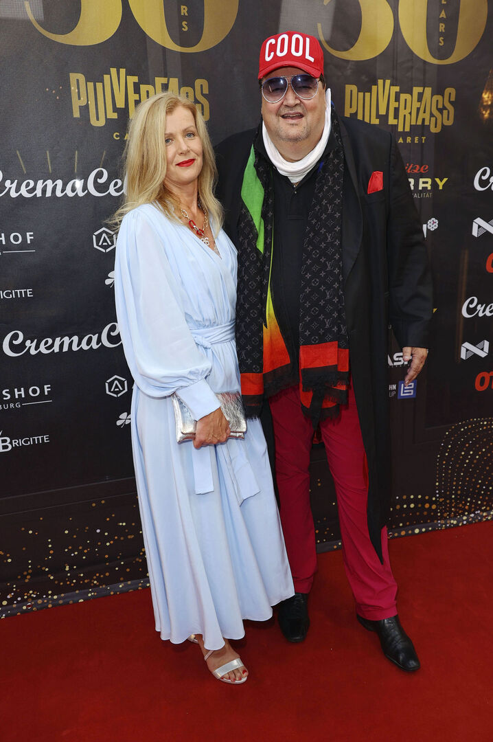 Andreas Ellermann mit seiner neuen blonden Freundin Ilka in Hamburg.