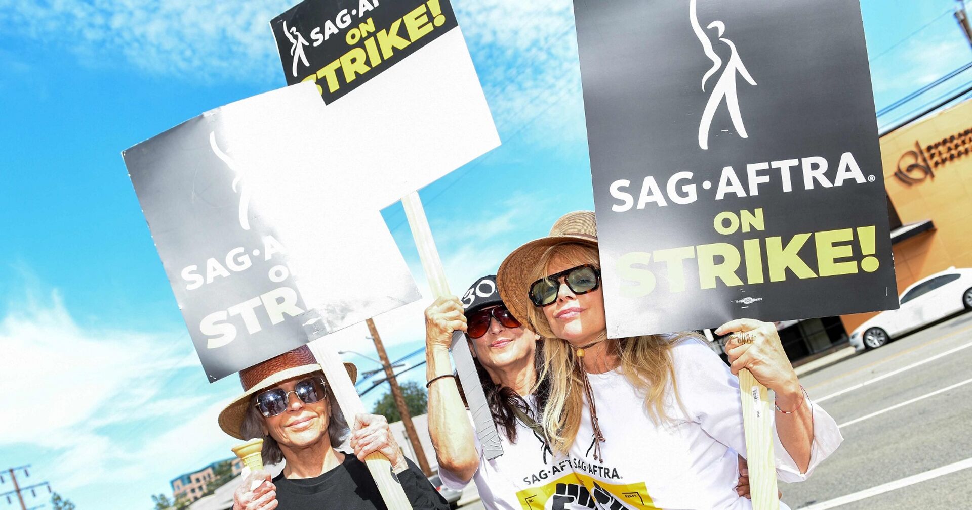 Jane Fonda &amp; Rosanna Arquette streiken auf der Straße in LA