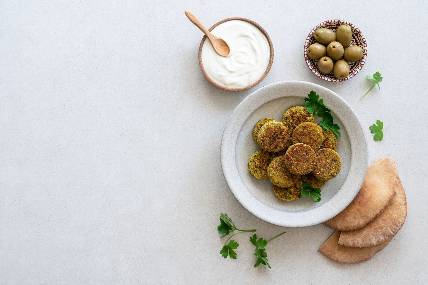 Kichererbsen-Laibchen | Credit: iStock.com/Anna Puzatykh